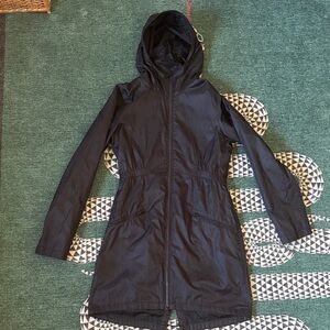 The North Face Women's Black Hooded windbreaker Jacket